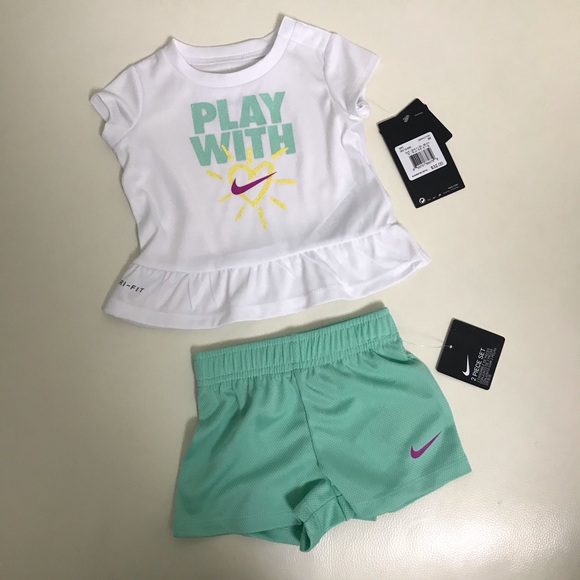 baby nike shorts girl
